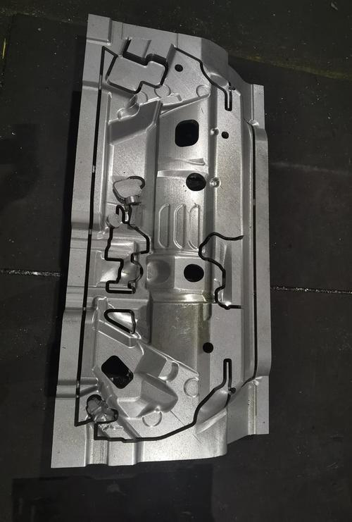 探索ZL104铸铝 知名厂家、领先品牌、产品图片与模具热帖全解析